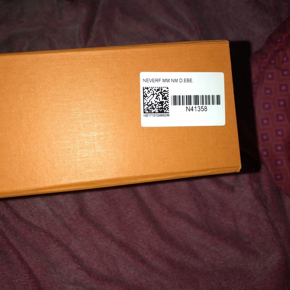 Box for bag!! - Picture 4 of 6